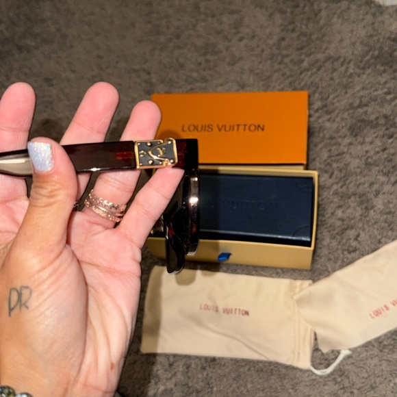 LOW START Louis Vuitton Sunglasses - Picture 9 of 13